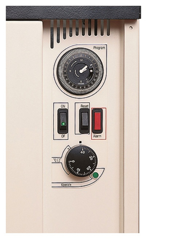 Plynové topidlo Karma Beta 2E 01 Electronic, o výkonu 2 kW, s odtahem spalin přes zeď a velmi jednoduchou obsluhou, s elektronickým řídícím systémem, vestavěné spínací hodiny, slonová kost