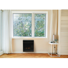 Plynové topidlo Karma Beta 4C 01 Comfort, o výkonu 3,9 kW, s odtahem spalin přes zeď, vestavěné nastavitelné spínací hodiny, antracit(sklo černé)