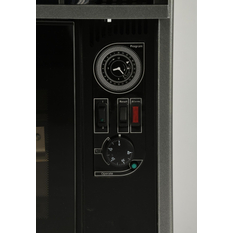 Plynové topidlo Karma Beta 4C 01 Comfort, o výkonu 3,9 kW, s odtahem spalin přes zeď, vestavěné nastavitelné spínací hodiny, antracit(sklo černé)