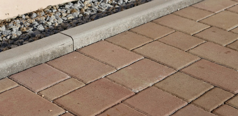 Obrubník silniční betonový CSB T 100 x 25 x8 cm šedá