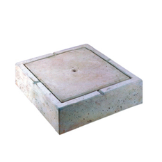 Poklop betonový na šachtovou rouru Wavin Basic 315, zatížení 3 t, čtvercový s rámem