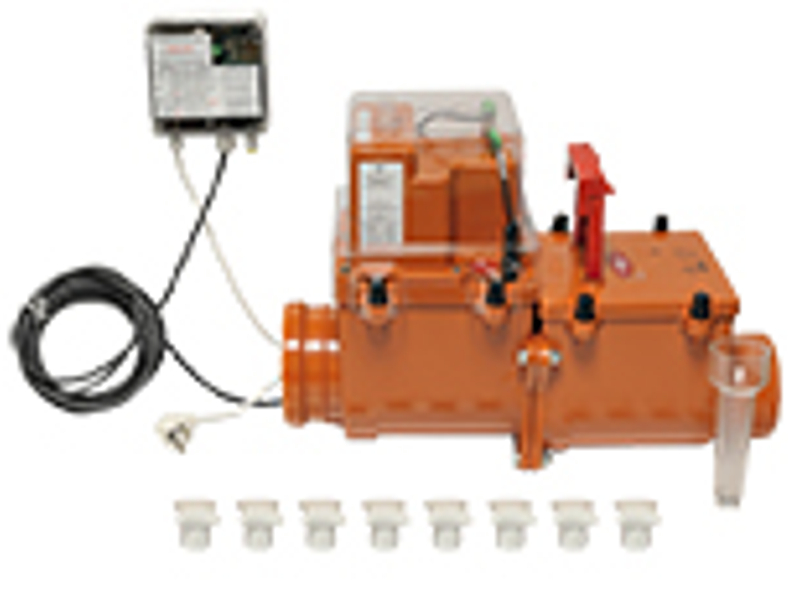 Zpětná armatura proti vzduté vodě HL Hutterer & Lechner, DN160 s jednou elektronicky uzavíranou klapkou, druhá klapka z nerezové oceli a ručním zajištěním a kryty k čištění. Typ 3 dle ČSN13564