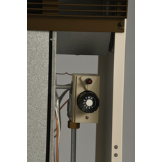 Plynové topidlo Karma Gamat S70, o výkonu 7,0 kW, s odtahem spalin do komína s přirozeným tahem, mechanická regulace teploty, slonová kost