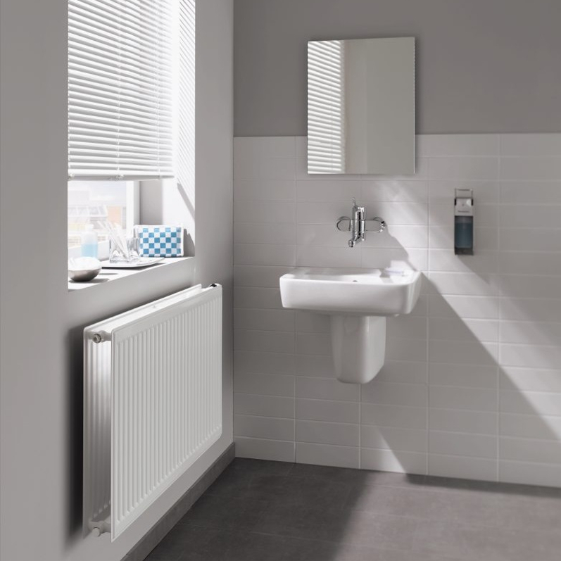 Radiátor Kermi Profil Hygiene-V FTV 10 pravý 900 x 600 mm, 523 W, bílý