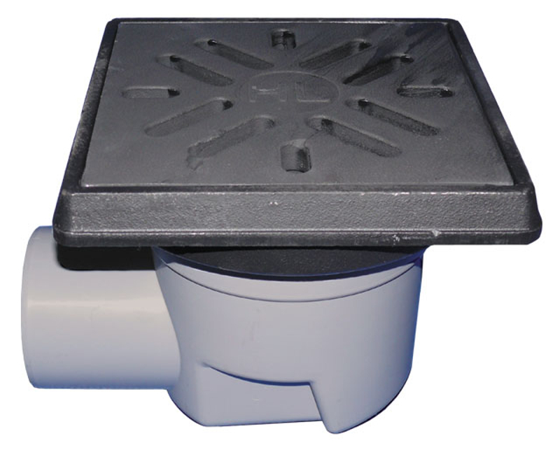 Velkokapacitní vpust HL Hutterer & Lechner, DN110 s ležatým odtokem, ZU standardní - vodní, koš na nečistoty, litina 260x260mm/litina 226x226mm, L15