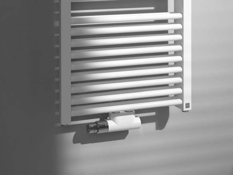 Těleso koupelnové trubkové Kermi Duett 1188 x 484 mm, středové připojení, 834W, bílé