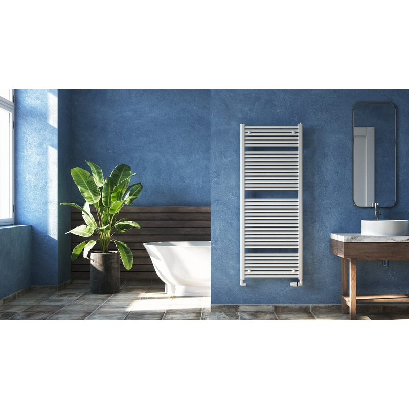 Těleso koupelnové trubkové Koralux Linear Max KLM 1820/750, výkon 1367 W, klasické připojení, barva black RAL 9005