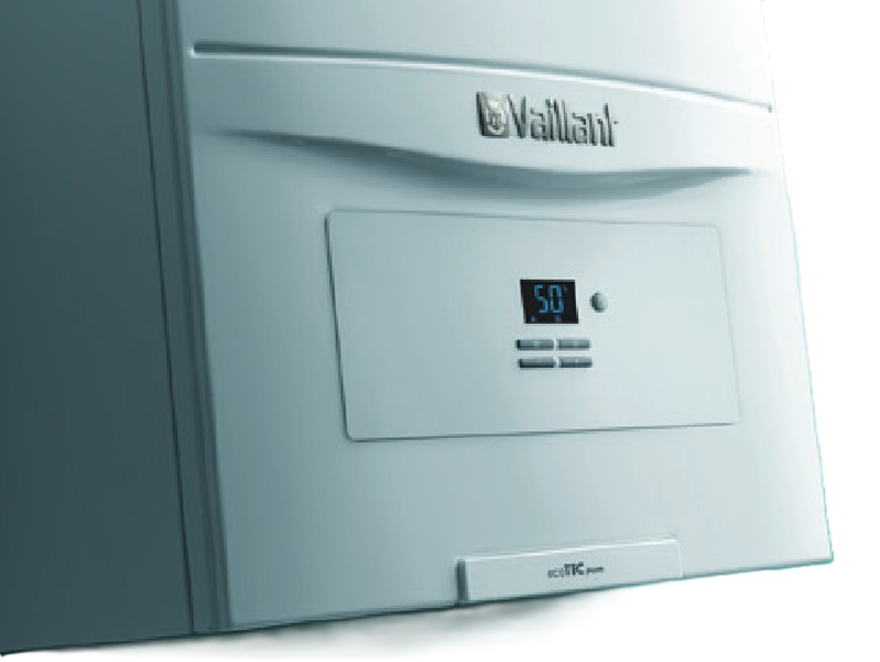 Kotel kondenzační kombinovaný závěsný Vaillant ecoTEC pure VUW 236/7-2, 7,2 - 20,2 kW, s průtokovým ohřevem teplé vody 24,0 kW