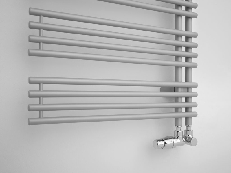 Těleso koupelnové trubkové Kermi Diveo 1320 x 600 mm, pravé, připojení boční 738 W, bílé