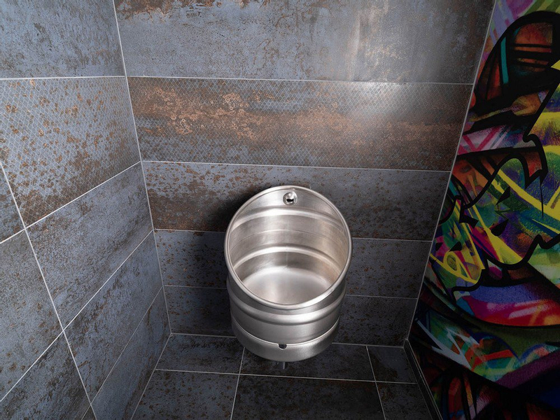 Nerezový pisoár KEG s integrovaným automatickým splachovačem s elektronikou ALS, 24 V DC SLPN 10E, antivandal