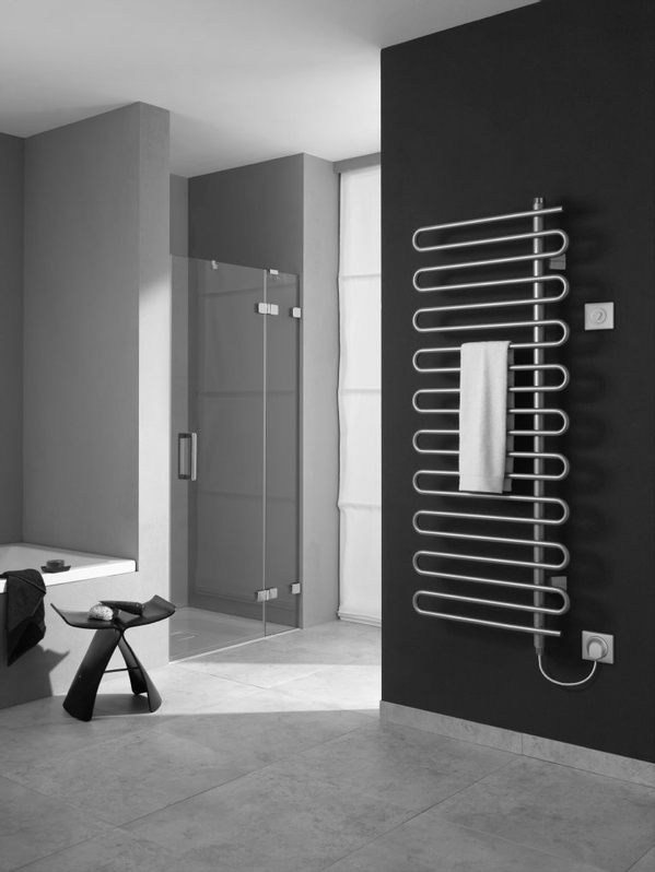 Těleso koupelnové trubkové Kermi Icaro-E 1421 x 400 mm, elektrosada WKS vpravo 400 W, bílé