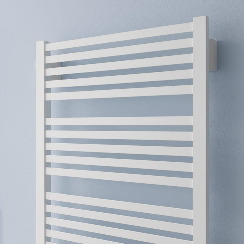 Těleso koupelnové trubkové elektrické Kermi Geneo quadris-E 1174 x 746 mm, elektrosada WKS vlevo 800 W, stříbrné