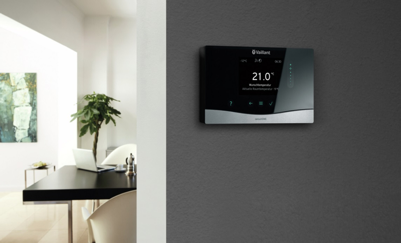 Digitální prostorový termostat Vaillant sensoHOME 380f s eBUS rozhraním