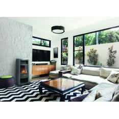 Volně stojící plynová krbová kamna Karma Absolute PB, s výkonem 4,2 kW, odtah spalin vyveden do komína, mastek