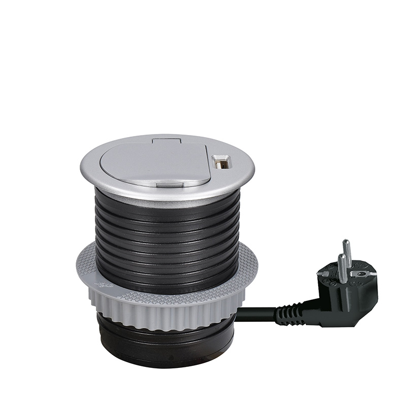 Solight USB vestavná zásuvka s víčkem, 1 zásuvka, plast, délka 1,5m, 3x 1mm2, USB 2100mA, stříbrná