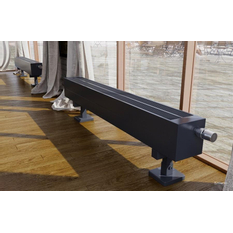 Konvektor Isan Exact K44W, 70 x 5000 mm, 5369 W, připojení AD, na zem, s lineární mřížkou, bílá