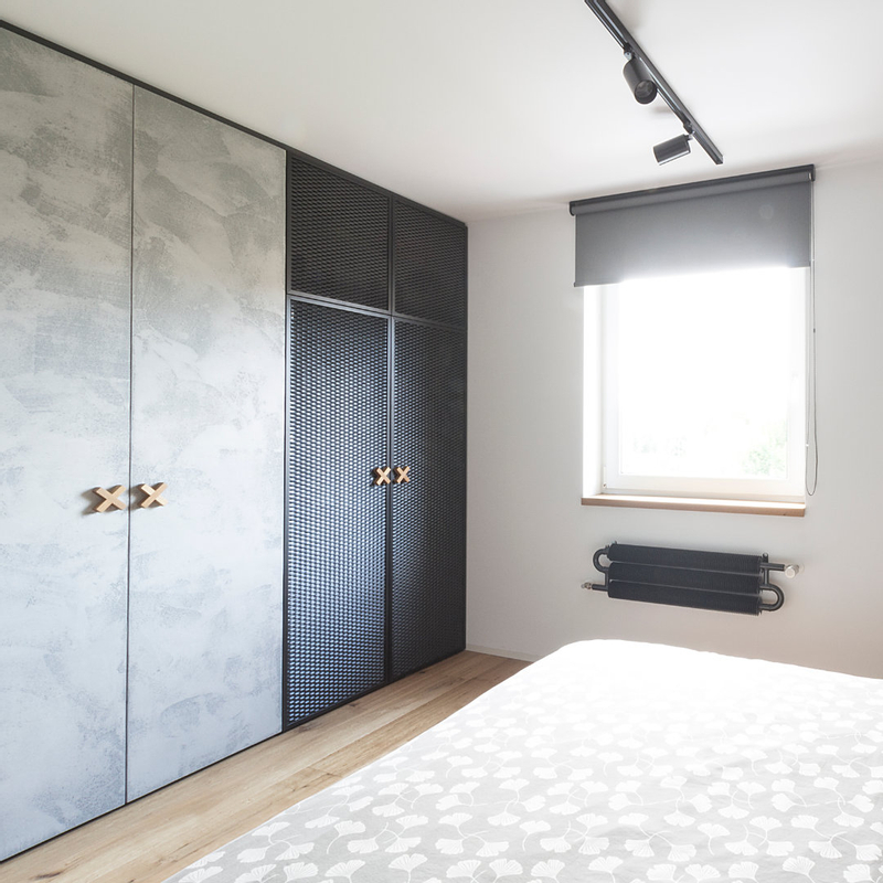 Radiátor žebrový Isan Spiral RAO3 89 x 169 x 800 mm, 925 W, na zeď, bílá