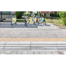 Obrubník zastávkový betonový Best 290, výška 29 cm, délka 100 cm, přírodní betonová