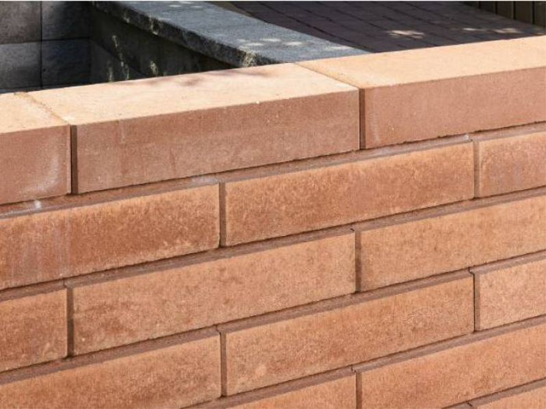 Deska plotová zákrytová betonová Best VI výška 12,7 cm, délka 60 cm, karamelová