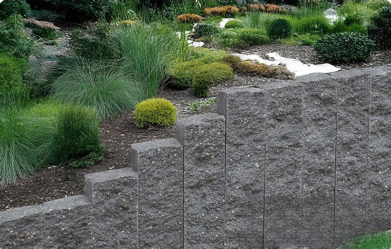 Palisáda štípaná Ferobet 65, 15 x 7,5 x 65 cm, Antracit