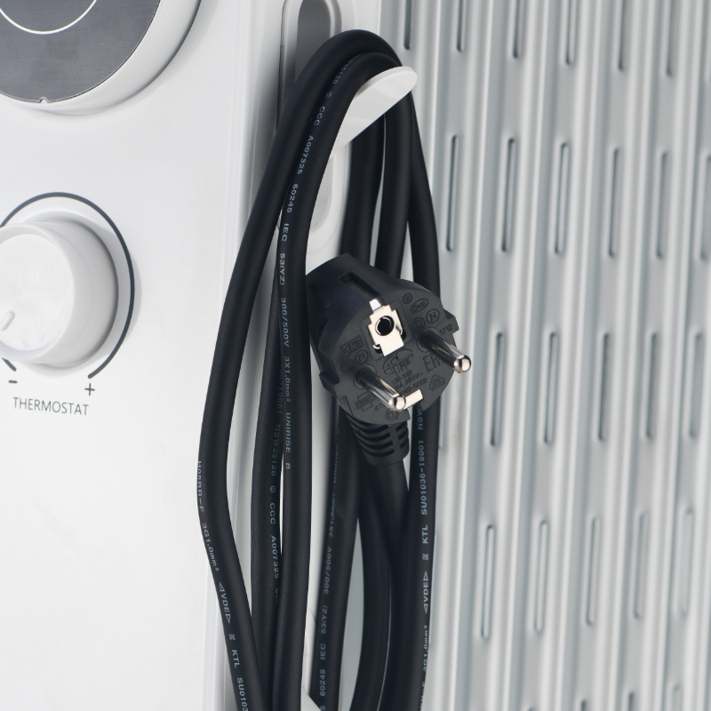 Olejový radiátor Midea MNY150722M, 7 žeber, 600 - 1500 W, bílá 