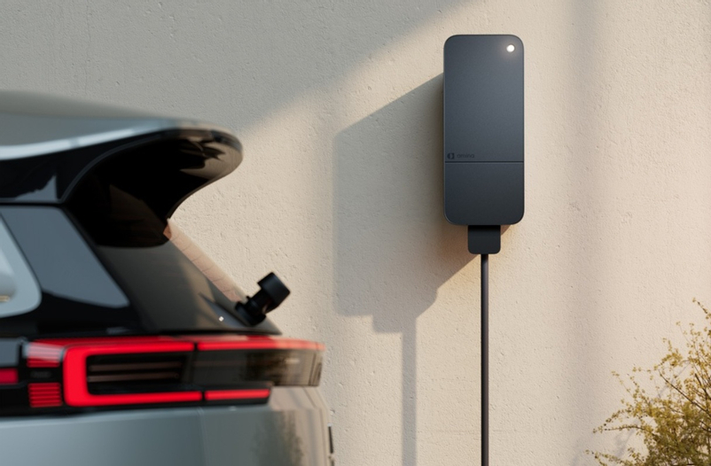 Chytrá nabíječka elektromobilu Amina S
