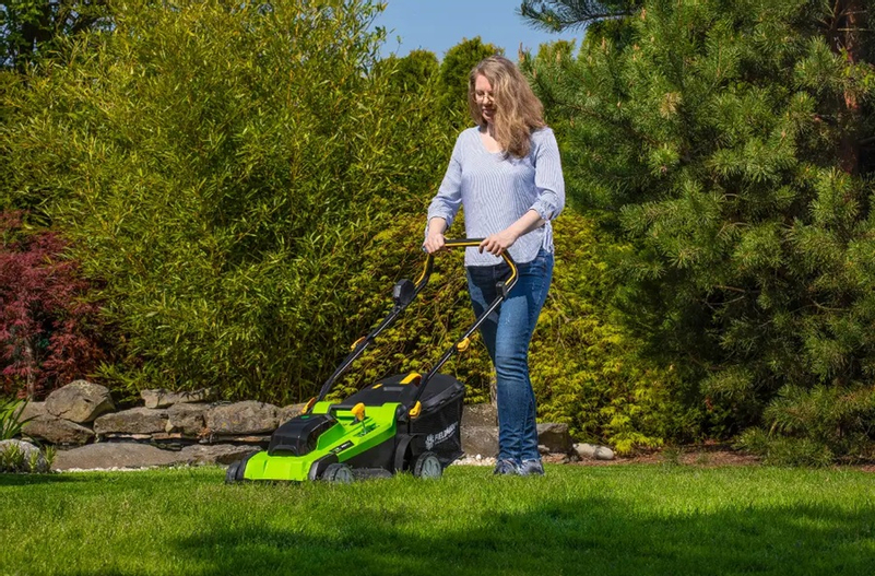 Akumulátorová sekačka Fieldmann FZR 70435-0 (bez akumulátoru)