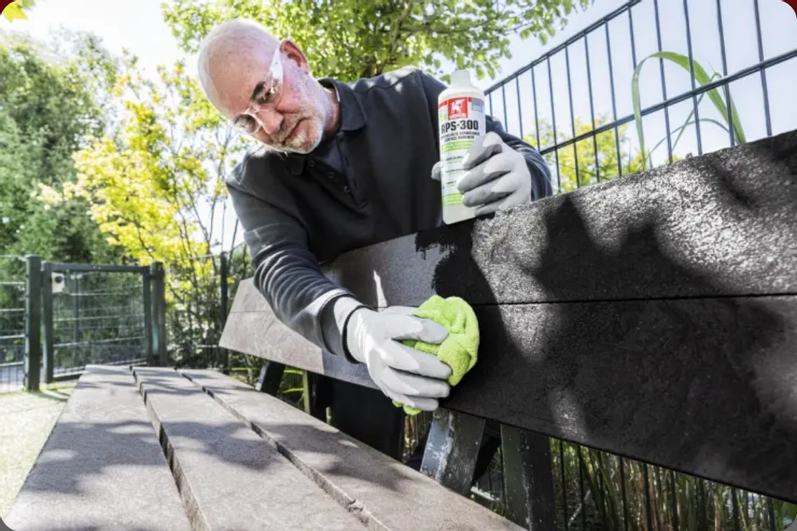 Transparentní povrchová úprava pro obnovu povrchu s hydrofobní technologií Griffon RPS-300, dóza 500 ml