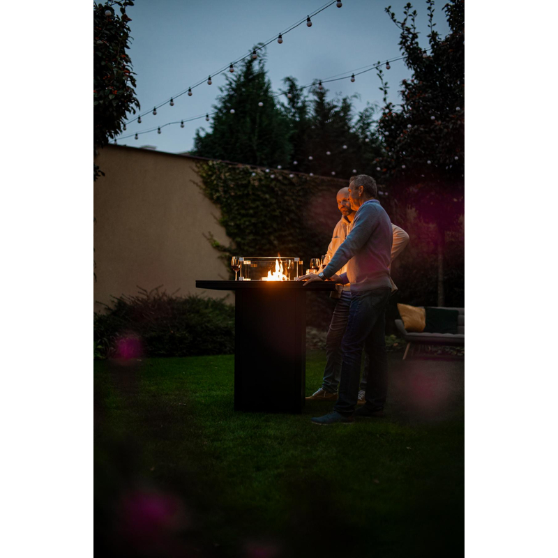 Venkovní plynové ohniště Karma Ruben Party, čtvercové, barové provedení, robustní podstavec z lakovaného kovu, deska z polyrey imitace dřeva