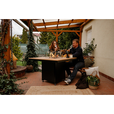 Venkovní plynové ohniště Karma Ruben Garden, čtvercové, stolní provedení, robustní podstavec z lakovaného kovu, dřevěná deska z masivu